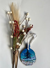 Golden Light Ornament #19