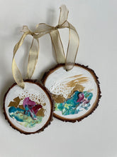 Textured Cheer Ornament No. 12