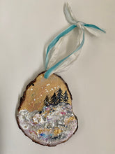 Wonderland Ornament #19