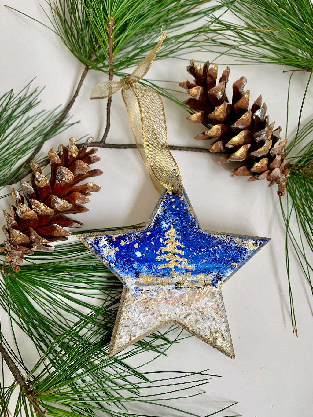 Wonderland Ornament #14