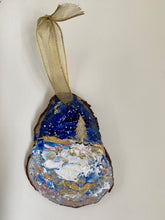 Wonderland Ornament #18