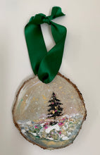 Wonderland Ornament #20
