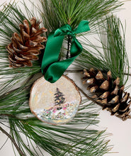 Wonderland Ornament #20