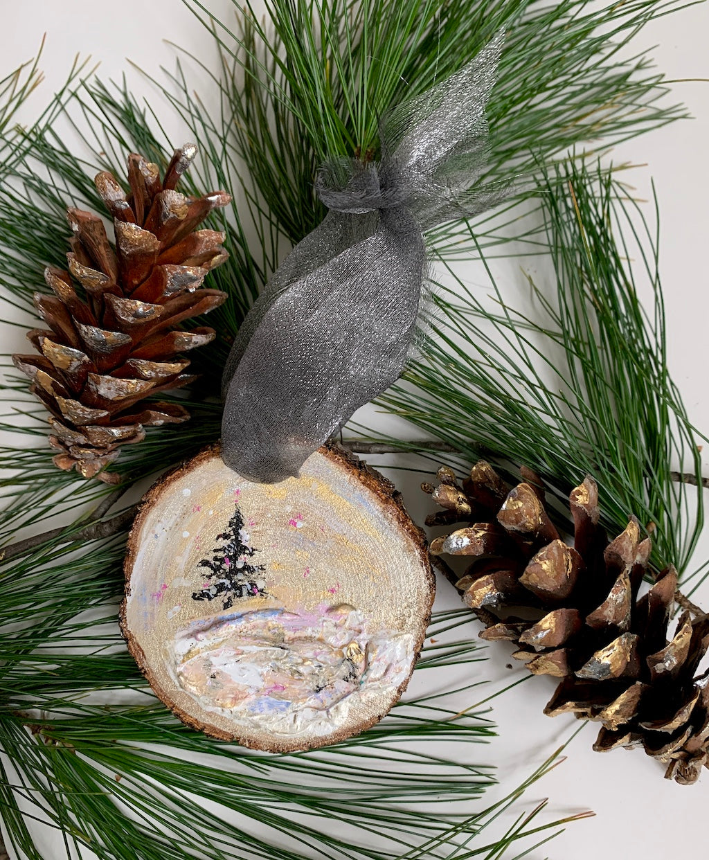 Wonderland Ornament #23